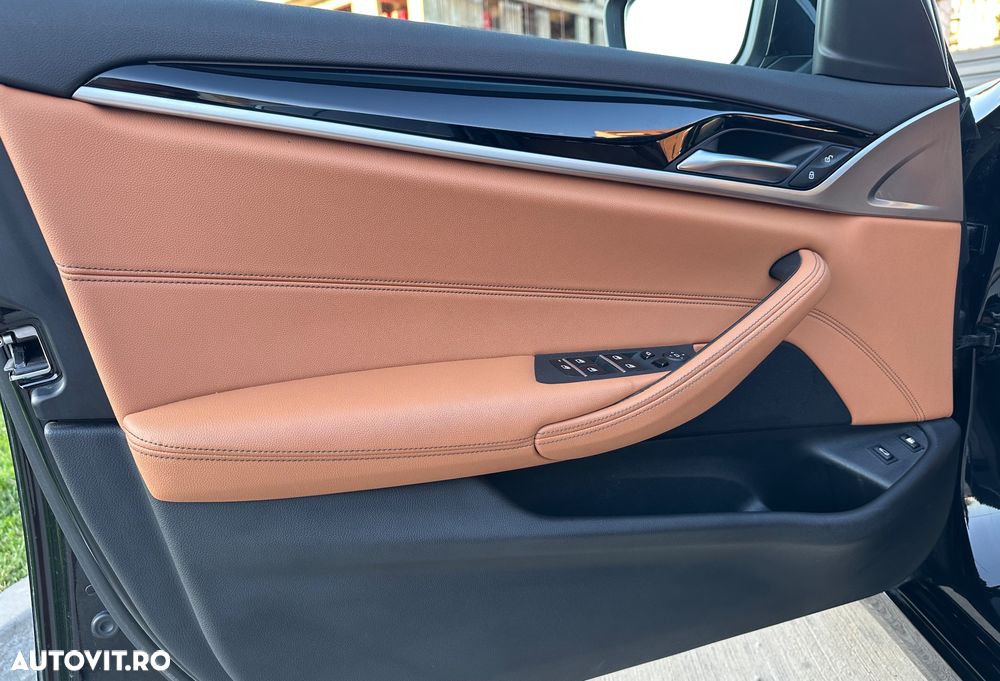 BMW Seria 5 530e Aut. Luxury Line - 15