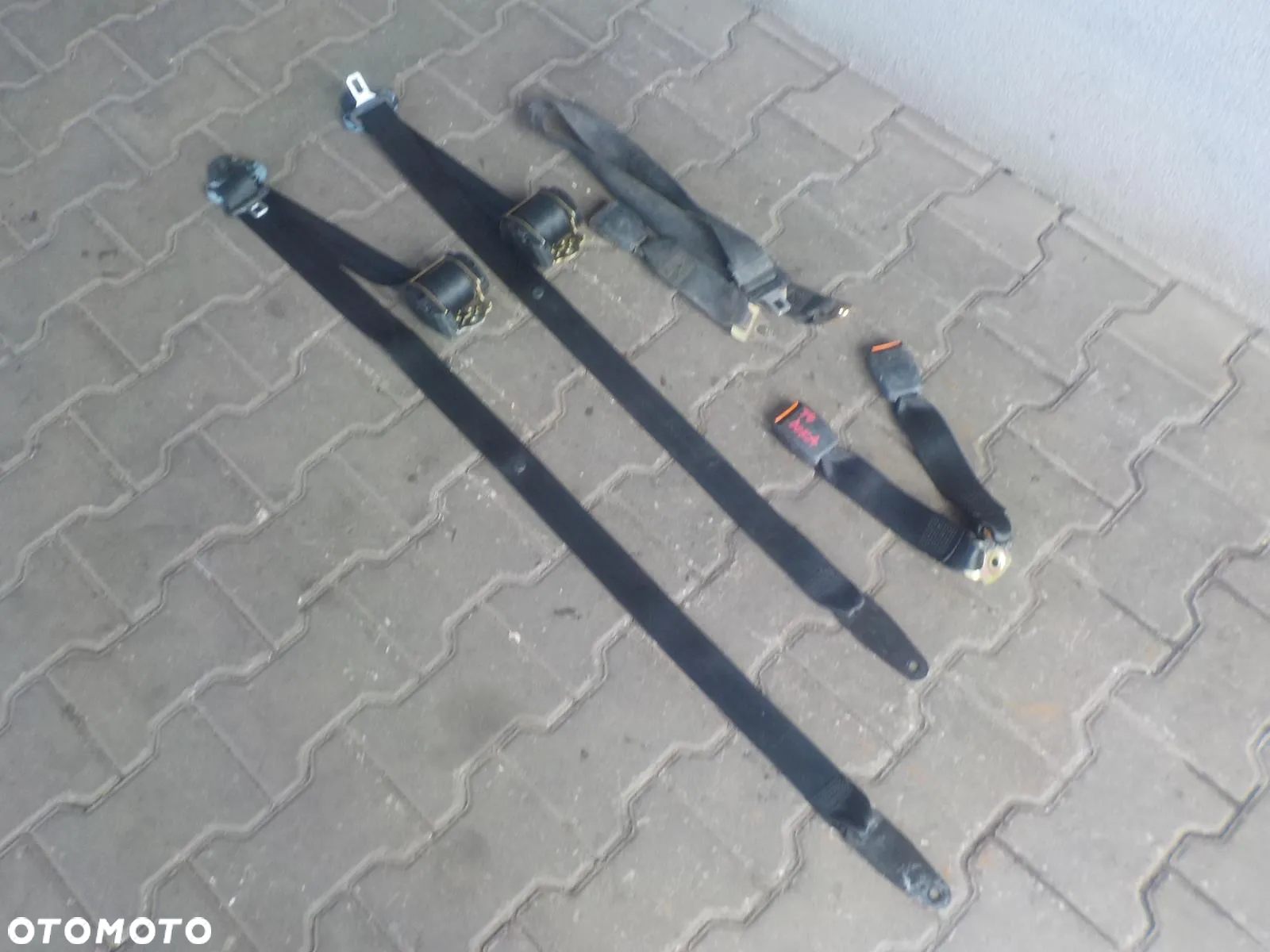 VW T4 DOKA SKRZYNIOWY PASY TYŁ TYLNE KOMPLET - 2
