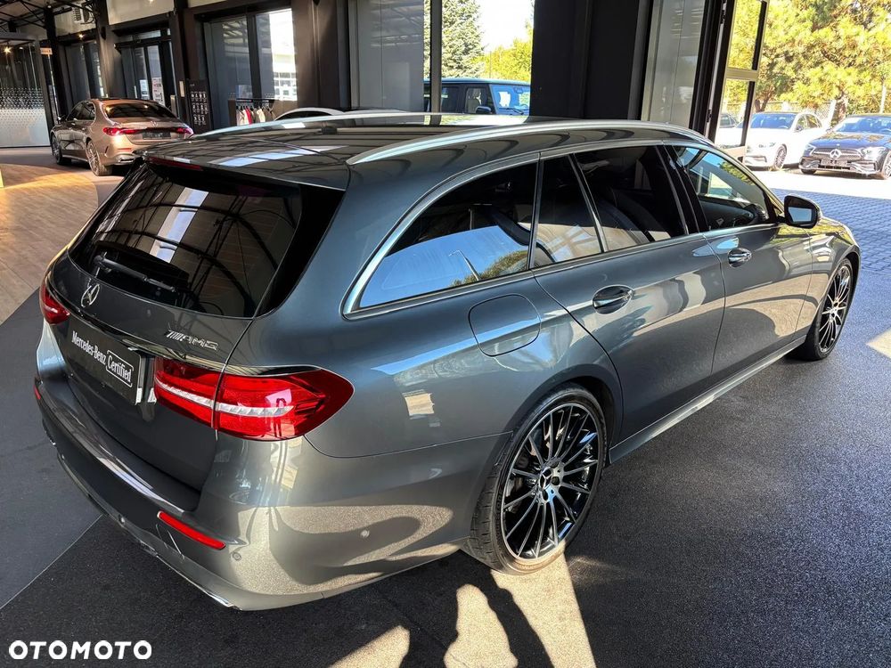 Mercedes-Benz Klasa E 220 d 4-Matic 9G-TRONIC - 4