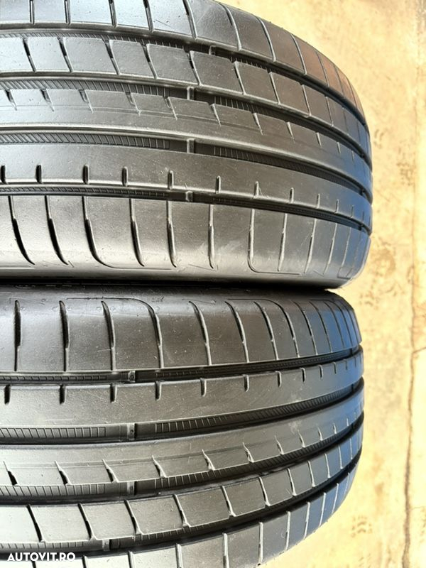 vând 2 anvelope 225/40/19 goodyear de vară cu runflat ca noi - 2