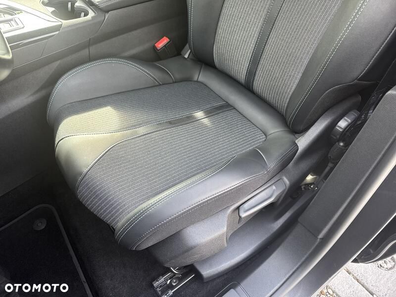Peugeot 3008 - 16