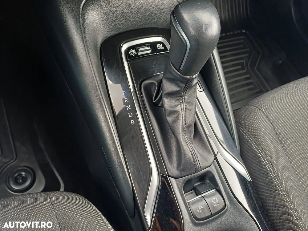 Toyota Corolla 1.8 HSD Dynamic - 19