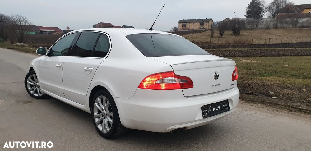 Skoda Superb 1.9 TDI GreenLine - 4