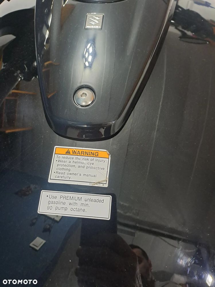 Suzuki Boulevard - 34