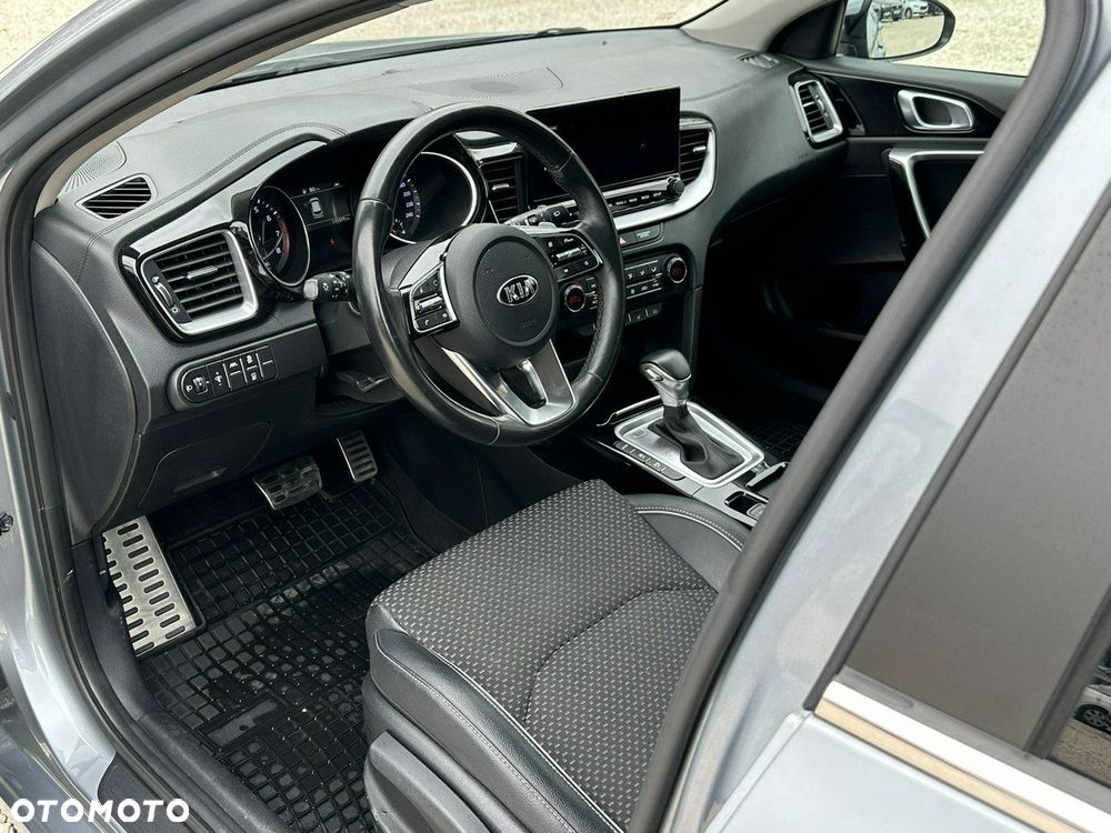 Kia Ceed 1.4 T-GDI L Business Line DCT - 12