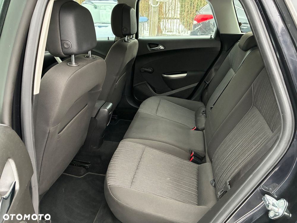 Opel Astra 1.4 Turbo Active - 10