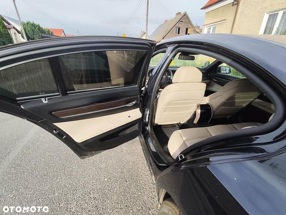 BMW Seria 7 730d - 10