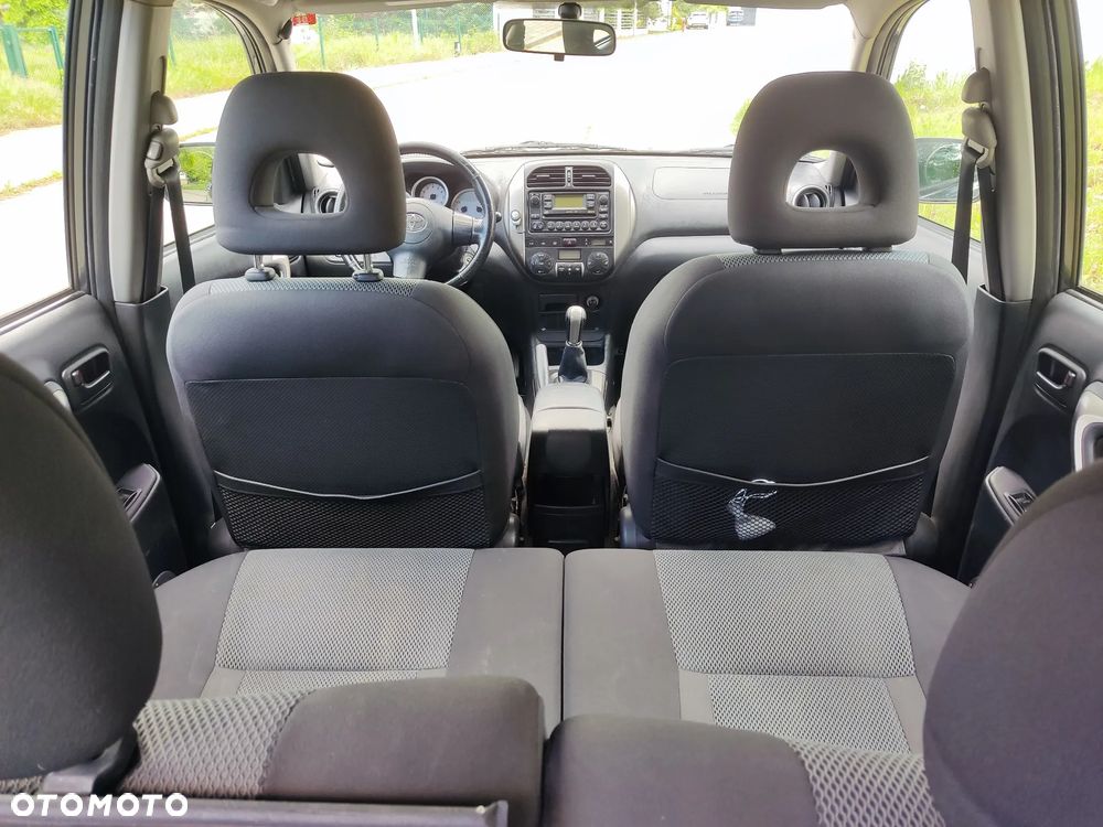 Toyota RAV4 2.0 VVT-i 4x4 - 9