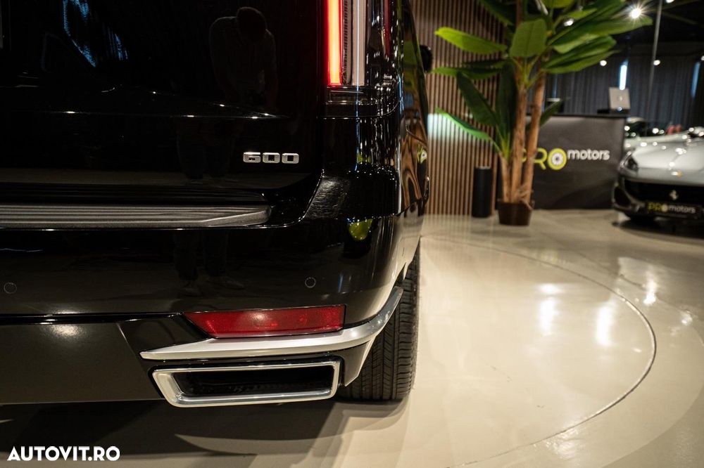 Cadillac Escalade - 18