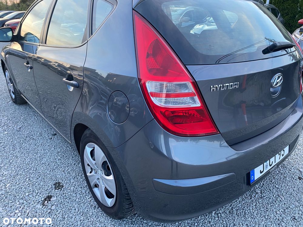 Hyundai i30 1.4 Comfort - 11