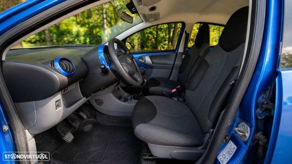 Toyota Aygo CoolBlue - 11