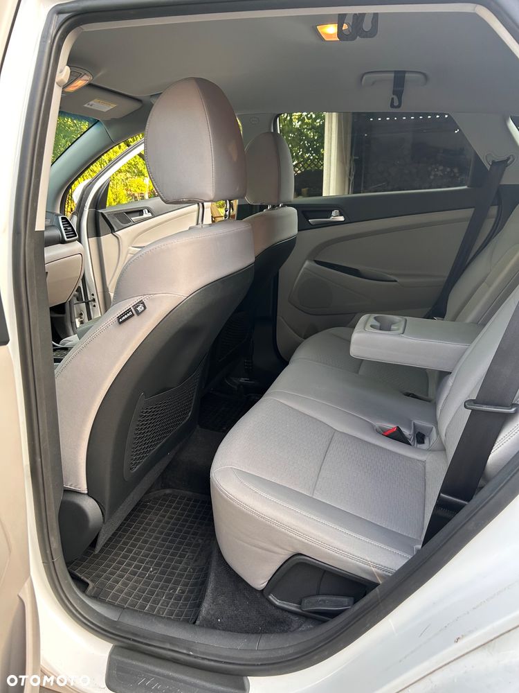 Hyundai Tucson - 8
