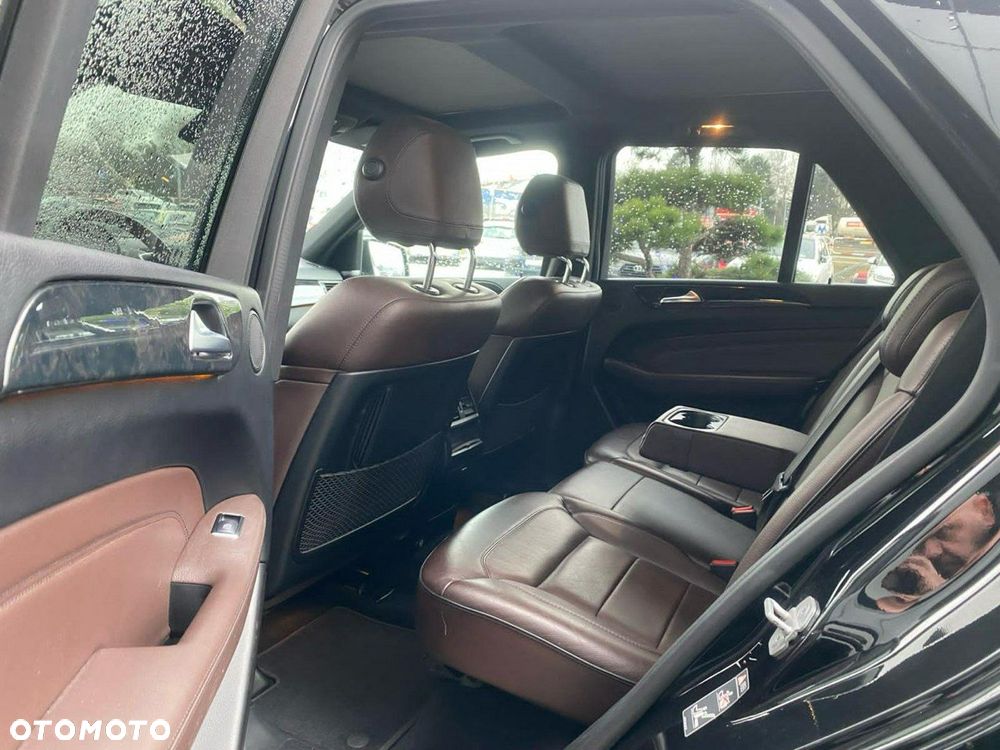 Mercedes-Benz ML - 8