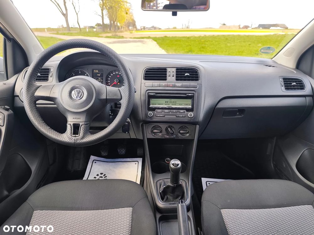 Volkswagen Polo - 11