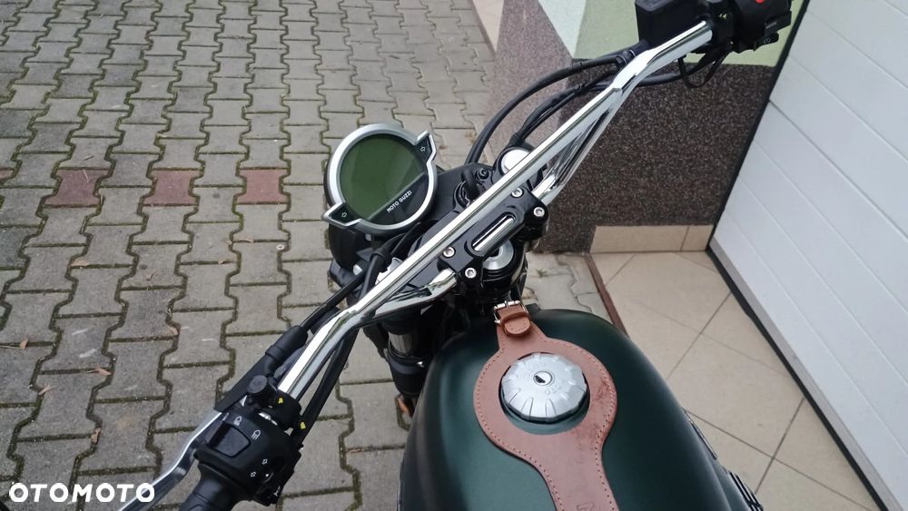 Moto Guzzi V7 - 11