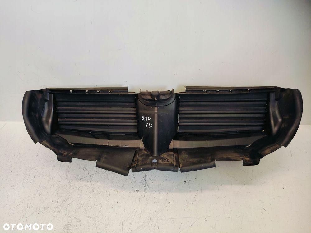 BMW E90 LIFT KIEROWNICA WLOT POWIETRZA ŻALUZJE PAS PRZÓD - 3