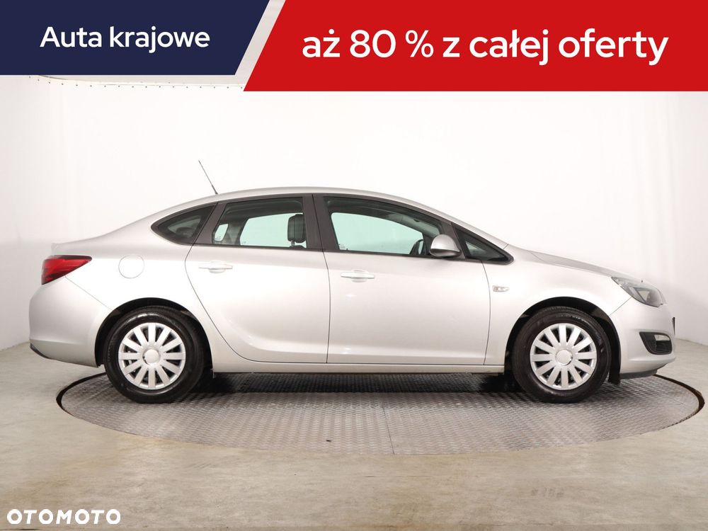 Opel Astra - 8