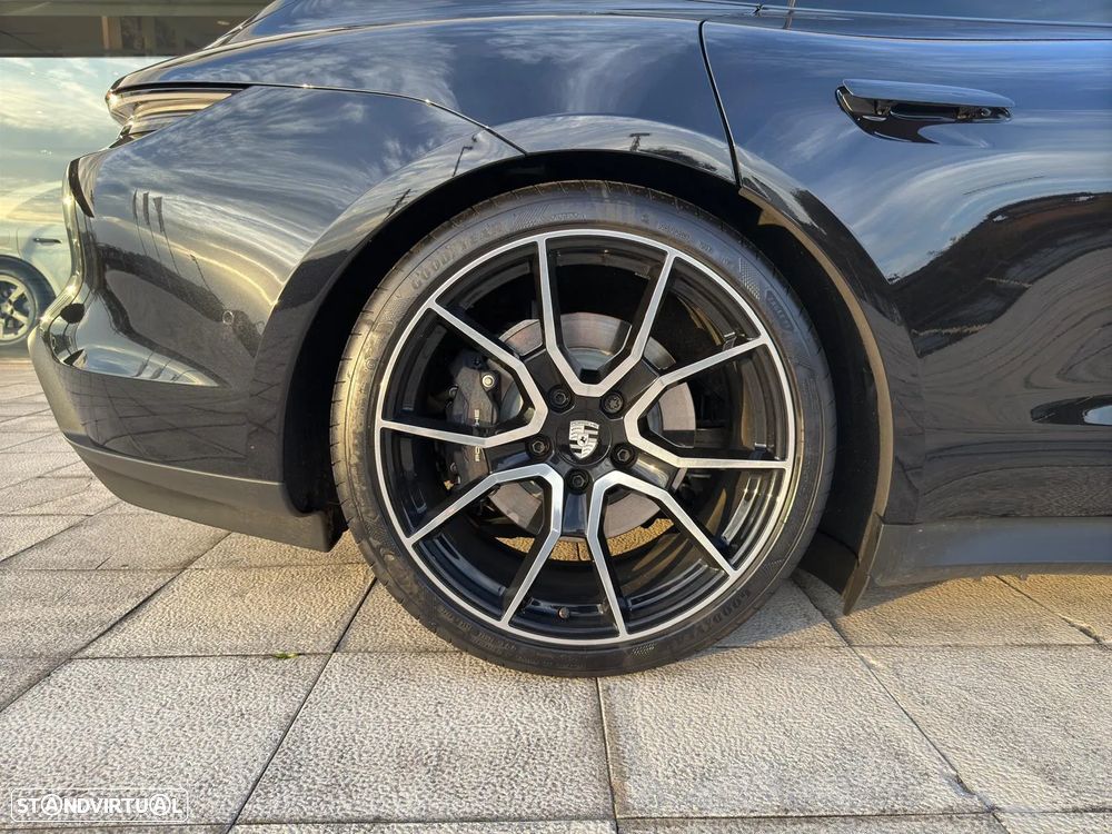 Porsche Taycan Sport Turismo Standard - 11