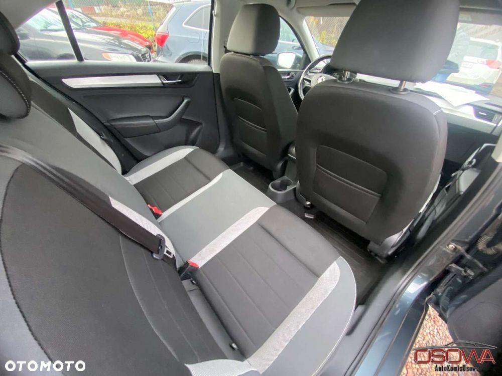 Skoda RAPID - 30