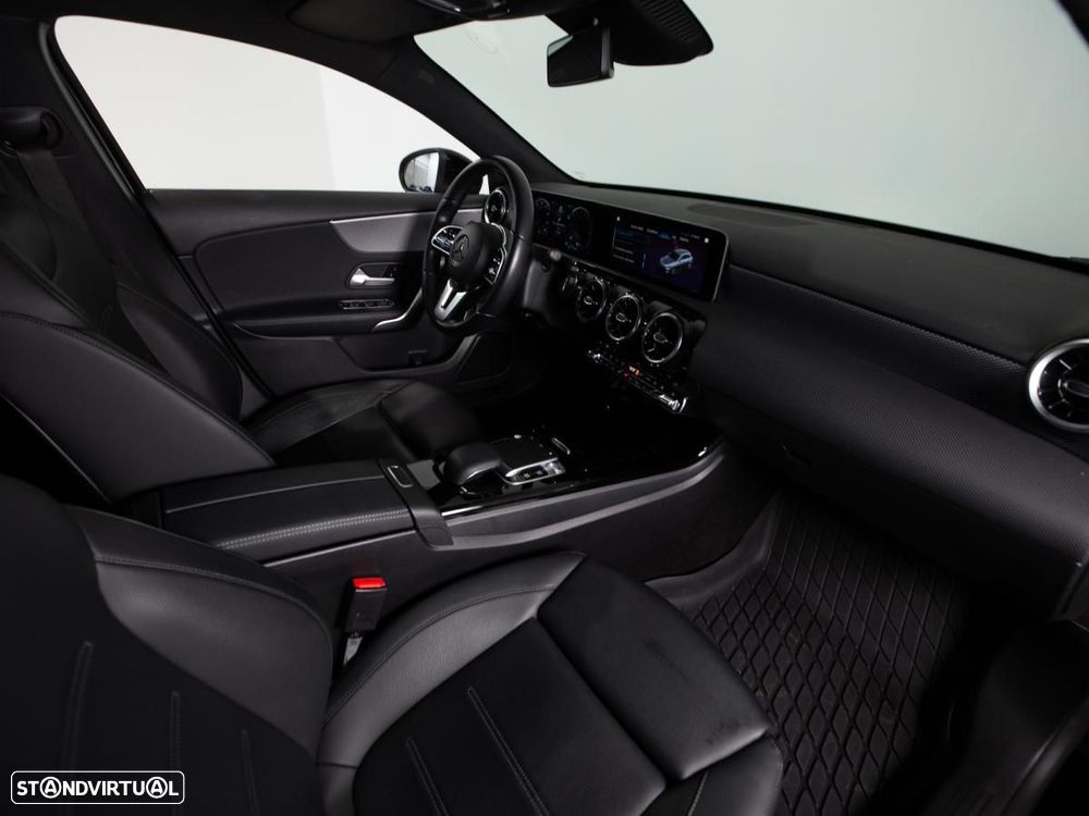 Mercedes-Benz A 250 e Progressive - 9