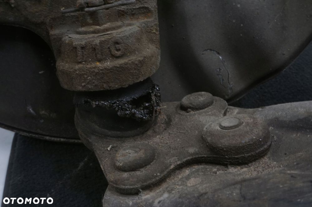 HONDA CR-V IV 12R ZWROTNICA MCPERSON PRAWY PRZÓD 2.2 I-DTEC 4X4 - 4