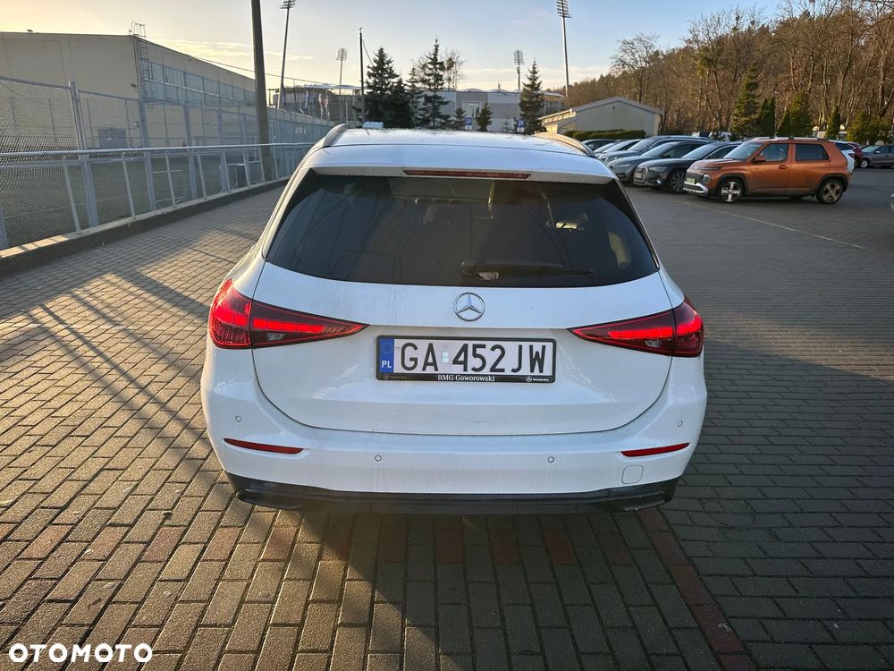 Mercedes-Benz Klasa C 180 9G-TRONIC - 3