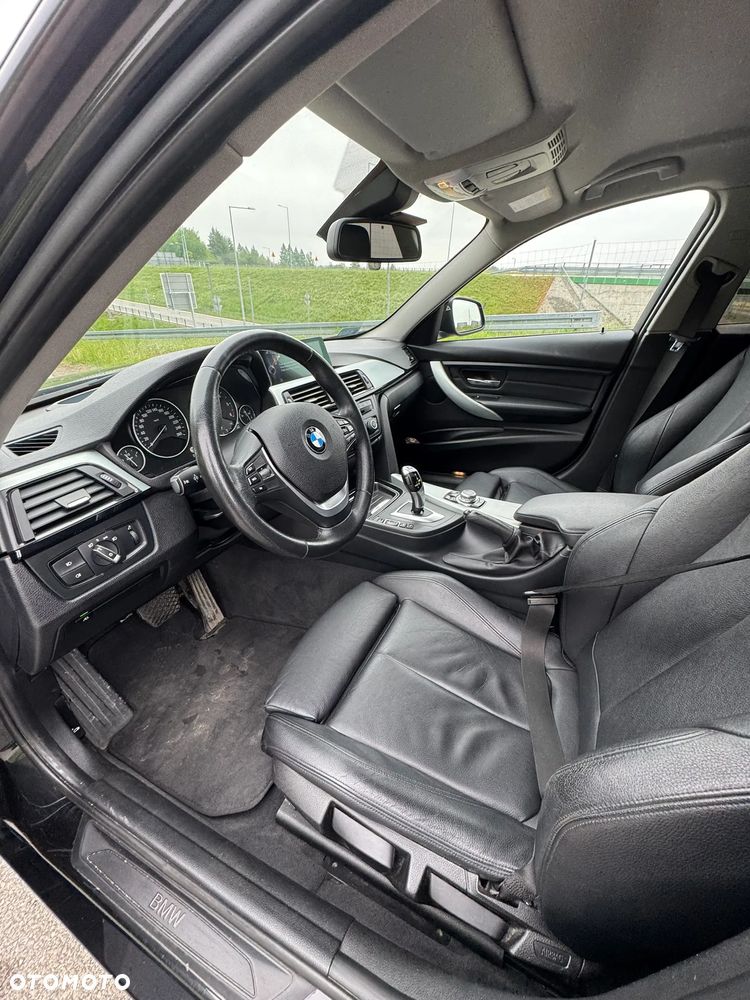 BMW Seria 3 320d Efficient Dynamics Edition - 23
