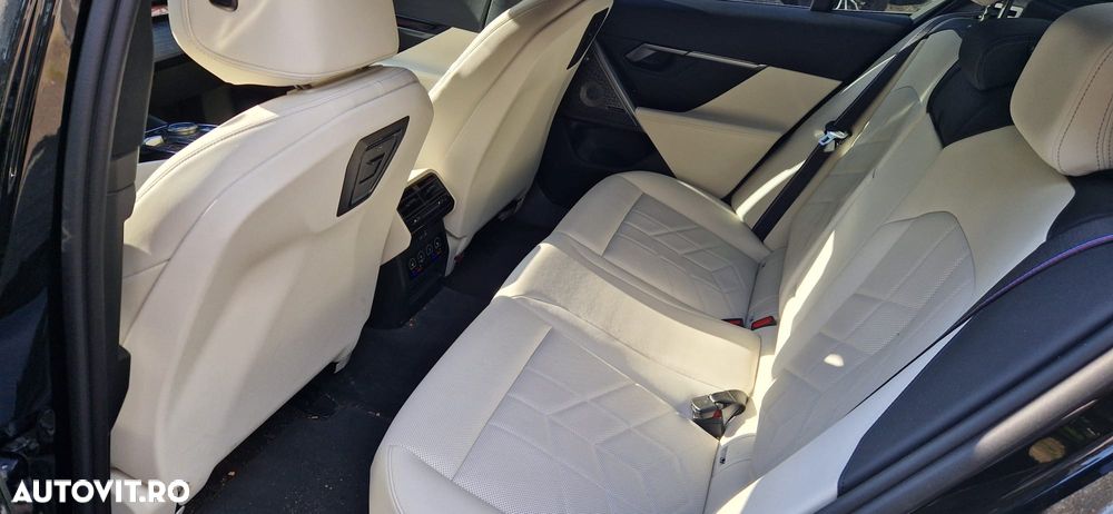 BMW Seria 5 550e xDrive AT PHEV - 5