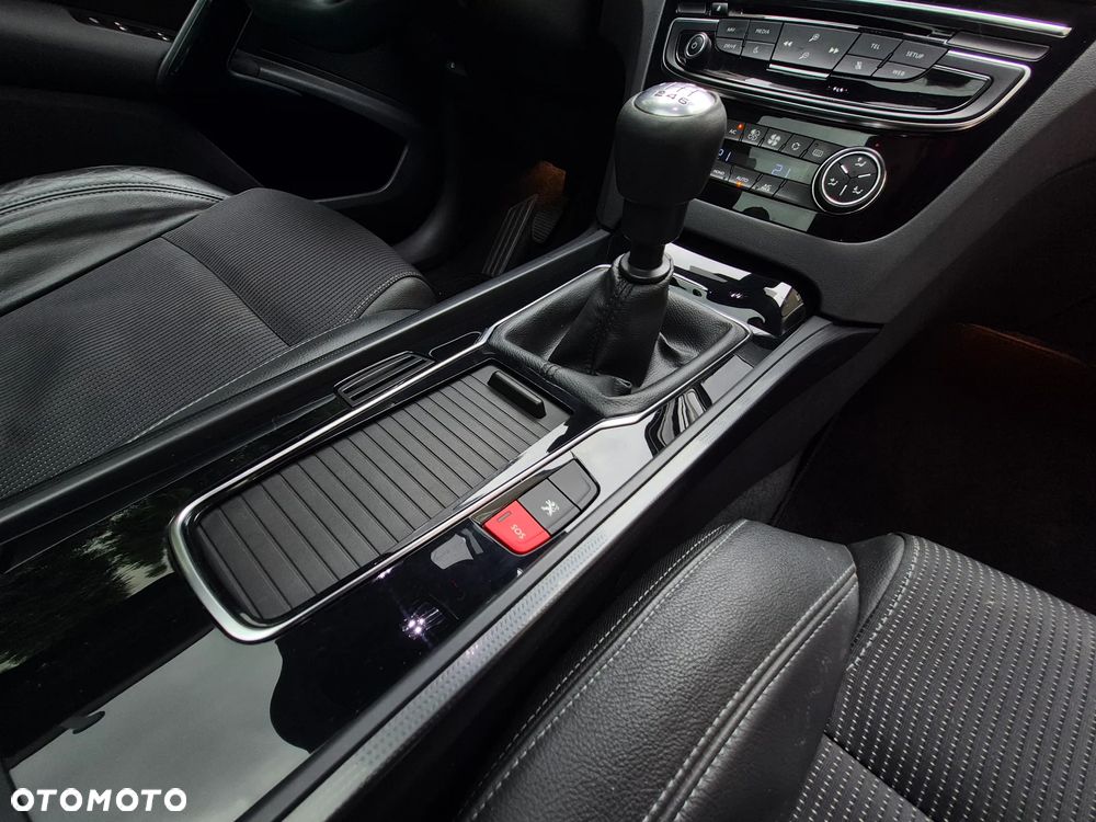 Peugeot 508 BlueHDi 150 Stop&Start Allure - 23