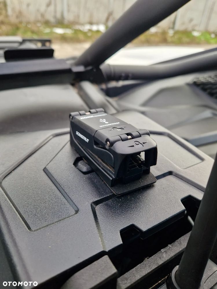 Can-Am Maverick - 23