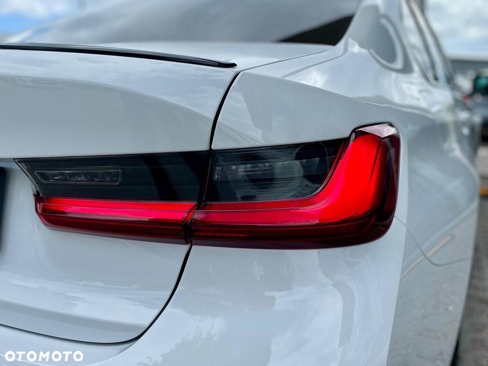 BMW Seria 3 - 37