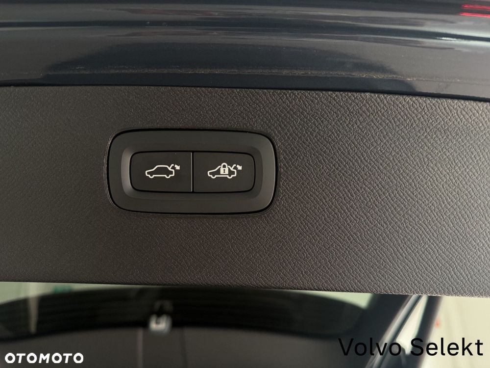 Volvo XC 90 - 36