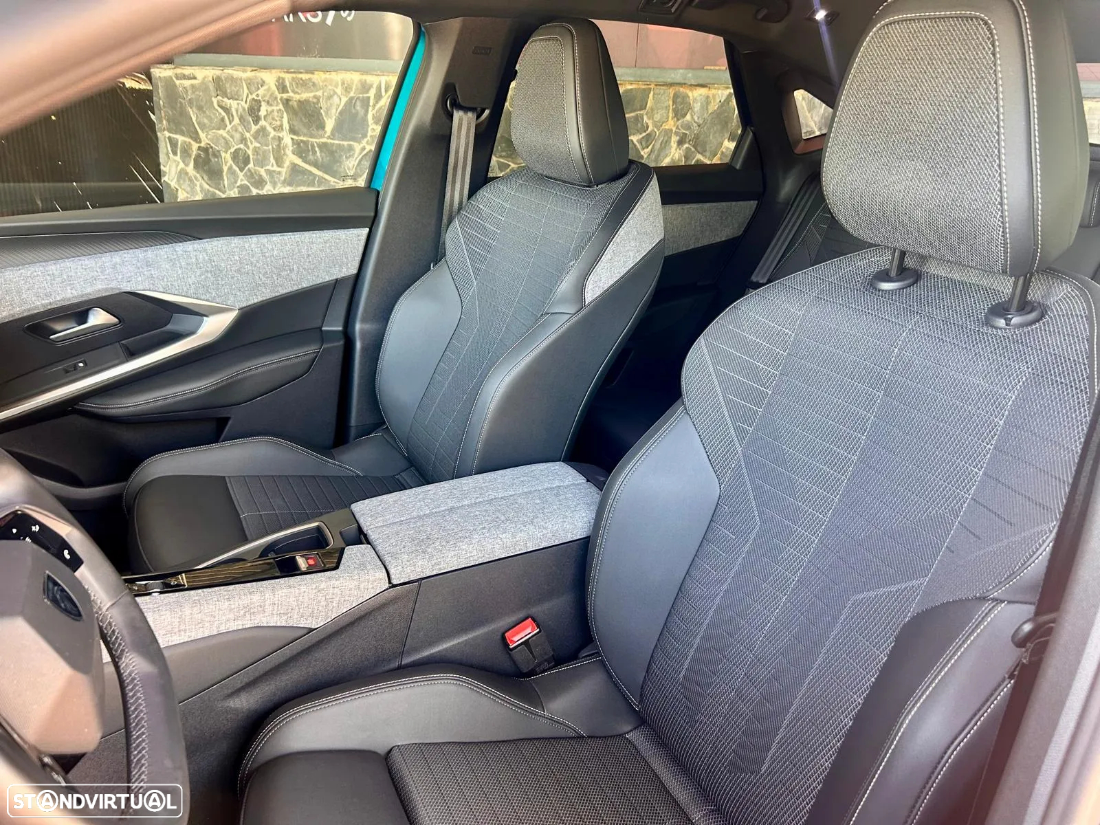 Peugeot 3008 1.2 Hybrid Allure e-DCS6 - 9