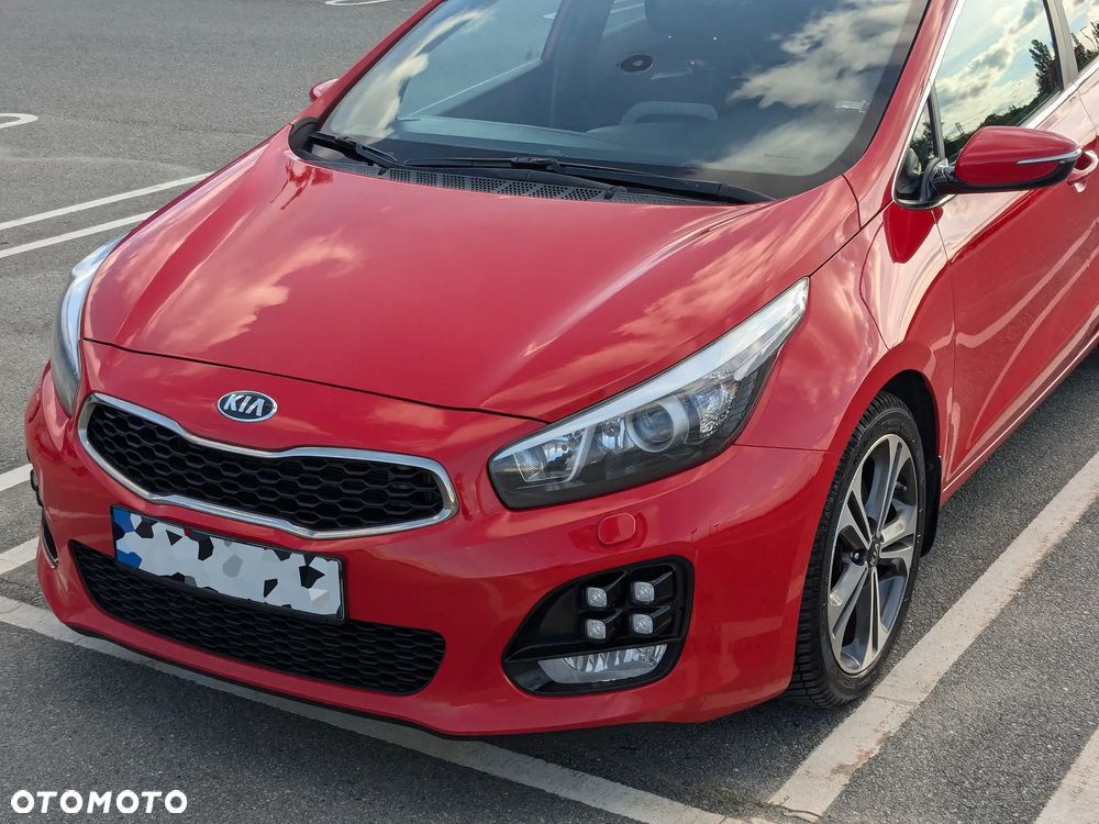 Kia Ceed 1.6 CRDi 136 ISG SW GT Line - 1