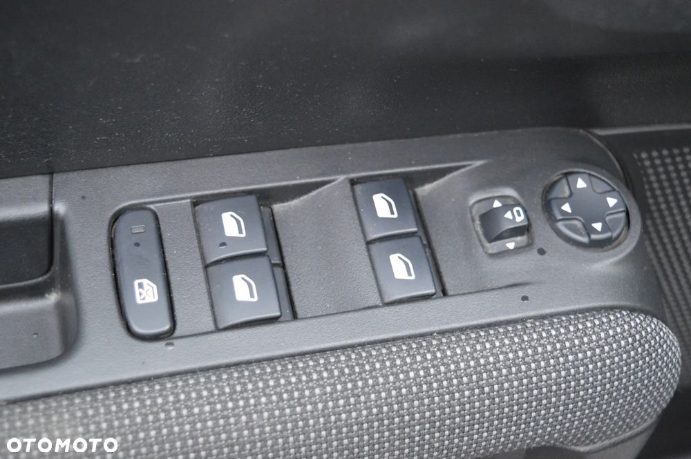 Citroën C3 Aircross PureTech 110 Stop & Start OPF SHINE - 23