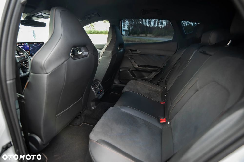 Cupra Formentor 1.5 eTSI mHEV DSG - 12