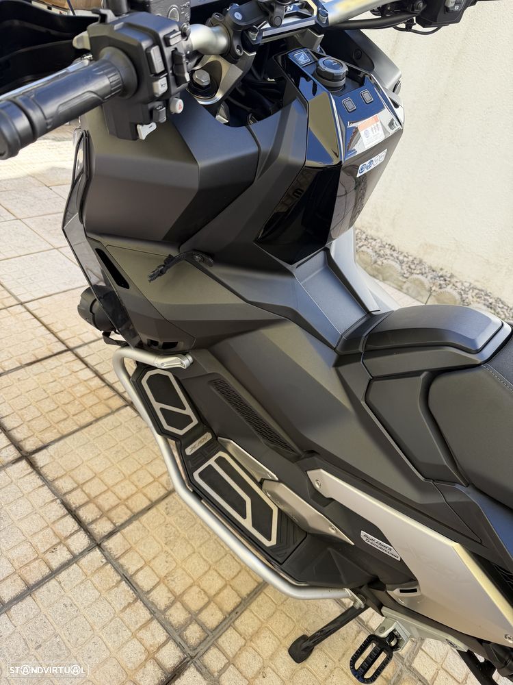 Honda ADV XDV750 - 11