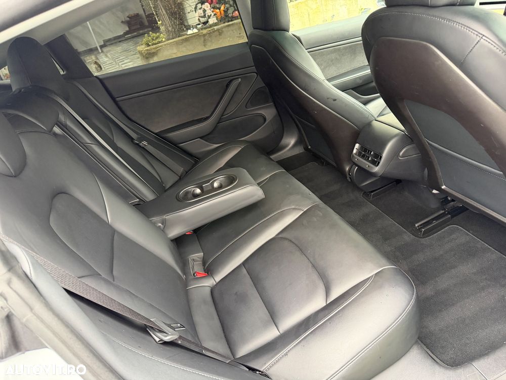 Tesla Model 3 Langstreckenbatterie Allradantrieb Dual Motor - 15