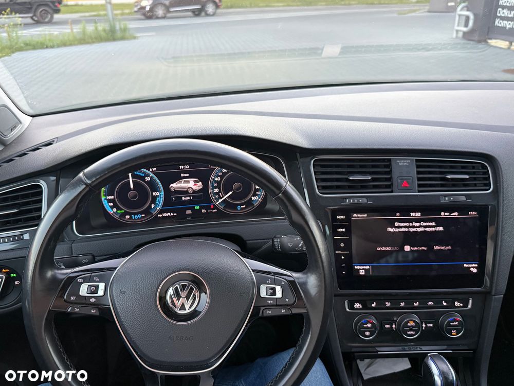 Volkswagen Golf - 7