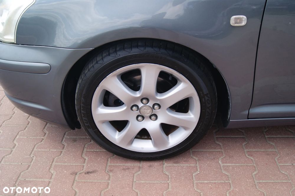 Toyota Avensis 2.0 VVT-i Sol - 12