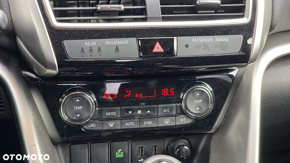 Mitsubishi Eclipse Cross 1.5 T GPF Invite Plus - 24