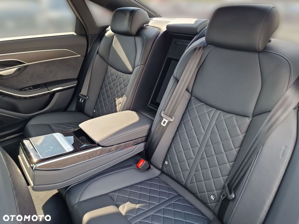 Audi A8 - 17