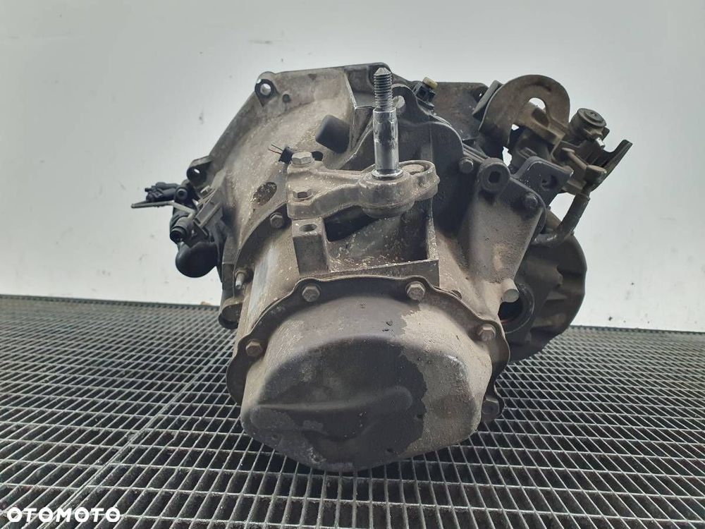 SKRZYNIA BIEGÓW PEUGEOT PARTNER III CITROEN BERLINGO 1.6 HDI 92KM 20DP33 - 4