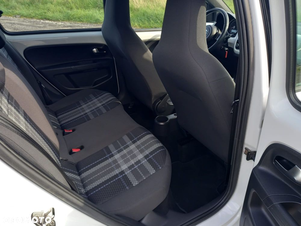 Volkswagen up! club - 8