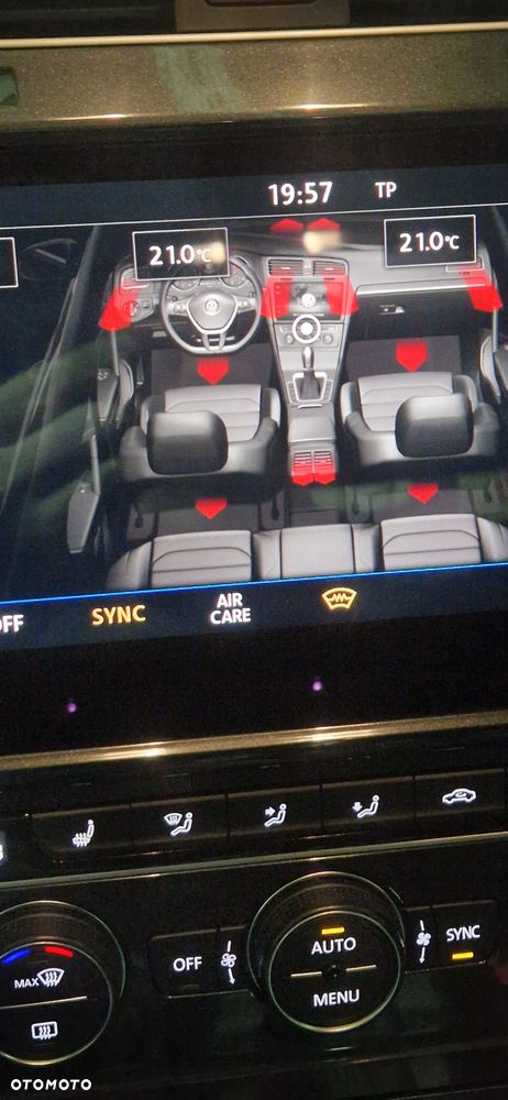 Volkswagen Golf 2.0 TDI (BlueMotion Technology) Comfortline - 19