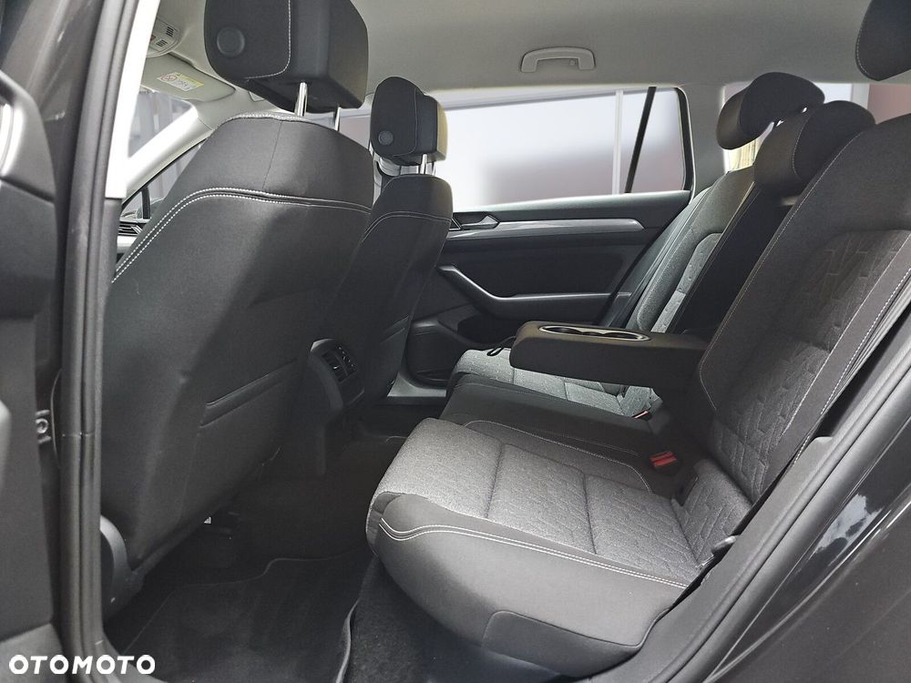 Volkswagen Passat 2.0 TDI EVO Business DSG - 26