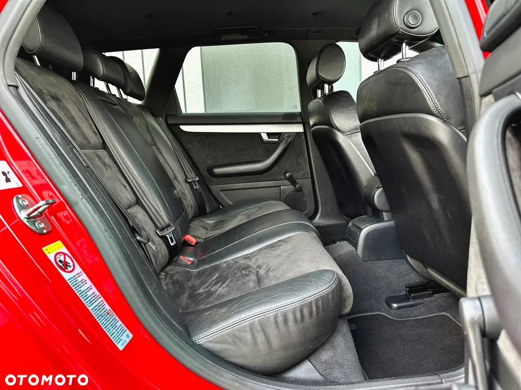 Audi A4 Avant 2.0 TDI - 15