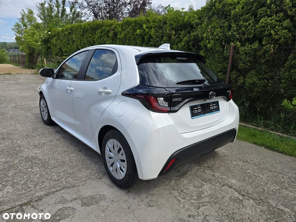 Toyota Yaris Hybrid 1.5 Selection Style - 4