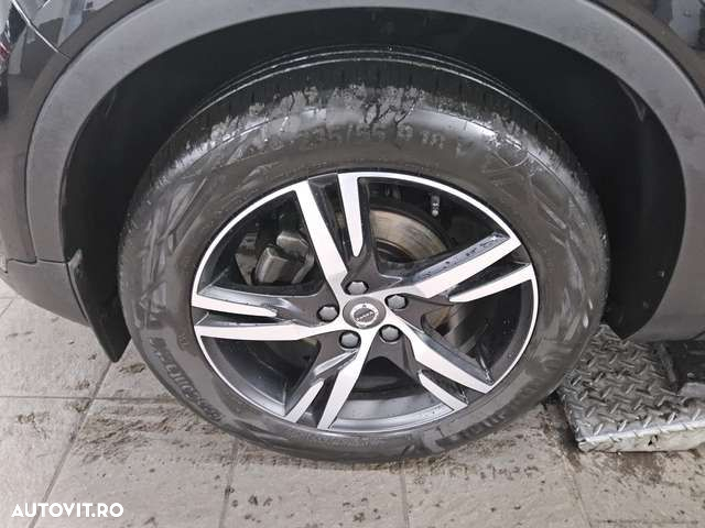 Volvo XC 40 - 11
