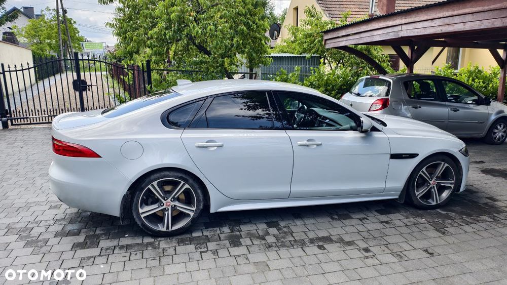 Jaguar XF 20d R-Sport - 2